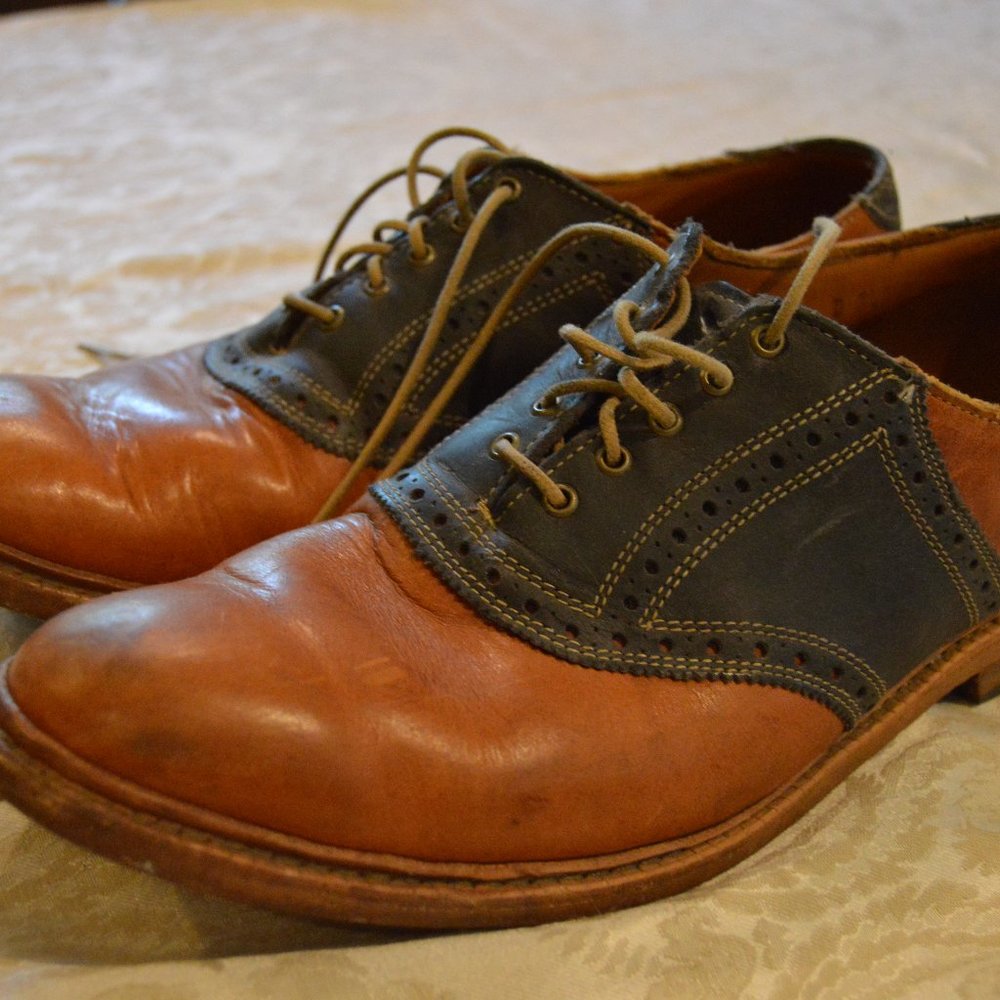 Allen Edmonds Finch two tone Oxford Brogue